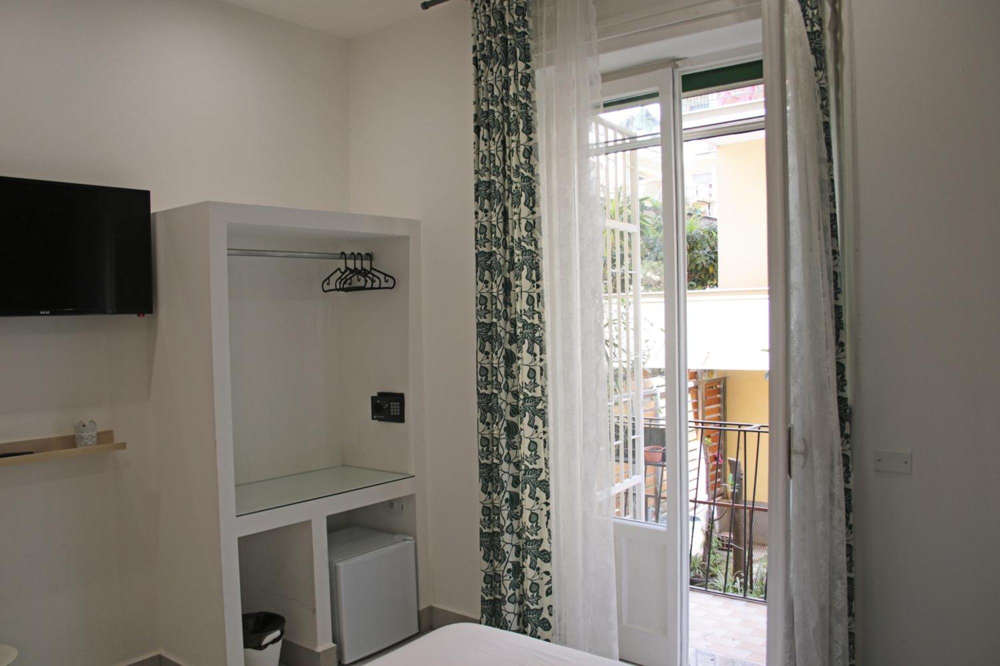 Living Salerno B&B מראה חיצוני תמונה