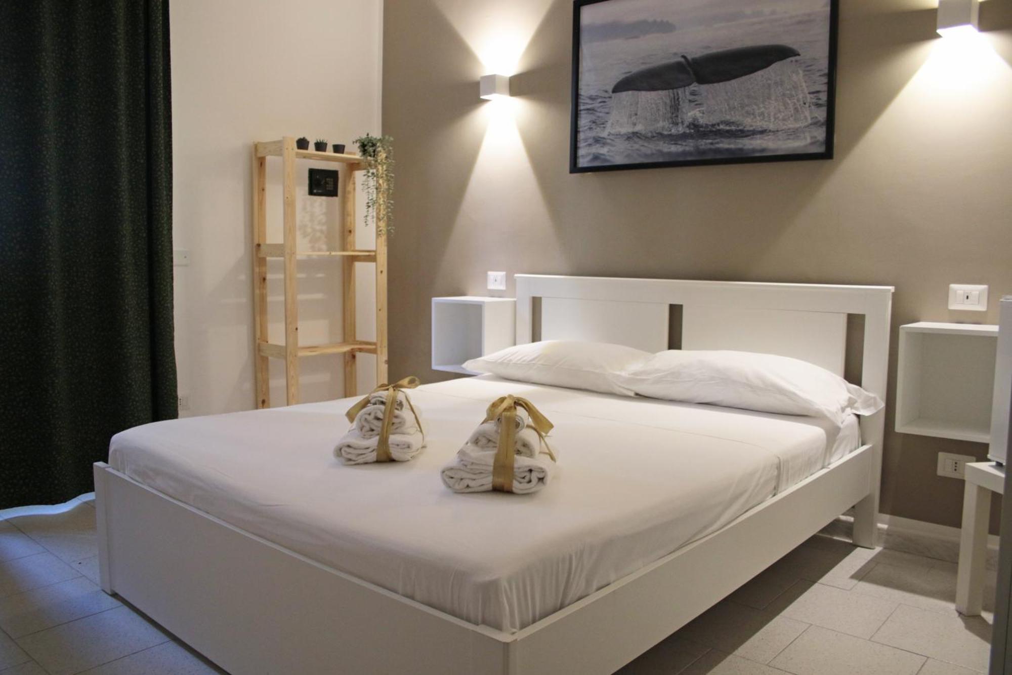 Living Salerno B&B מראה חיצוני תמונה