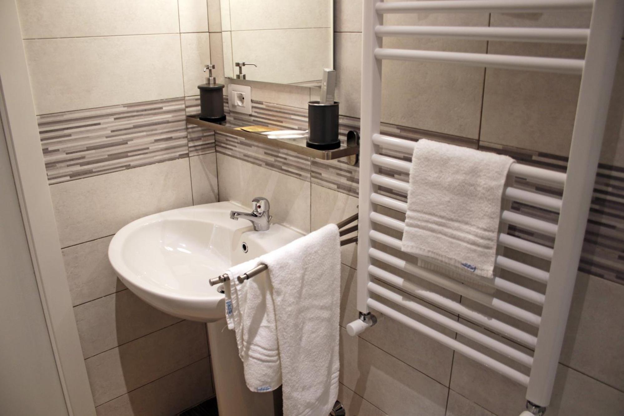 Living Salerno B&B מראה חיצוני תמונה